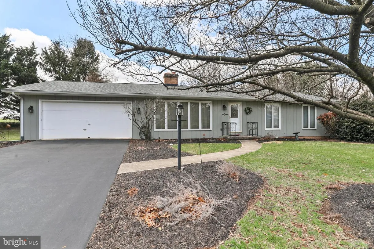 Washington Metro Area Real Estate | View 19523 Spring Valley Dr | 3 Beds, 2 Baths