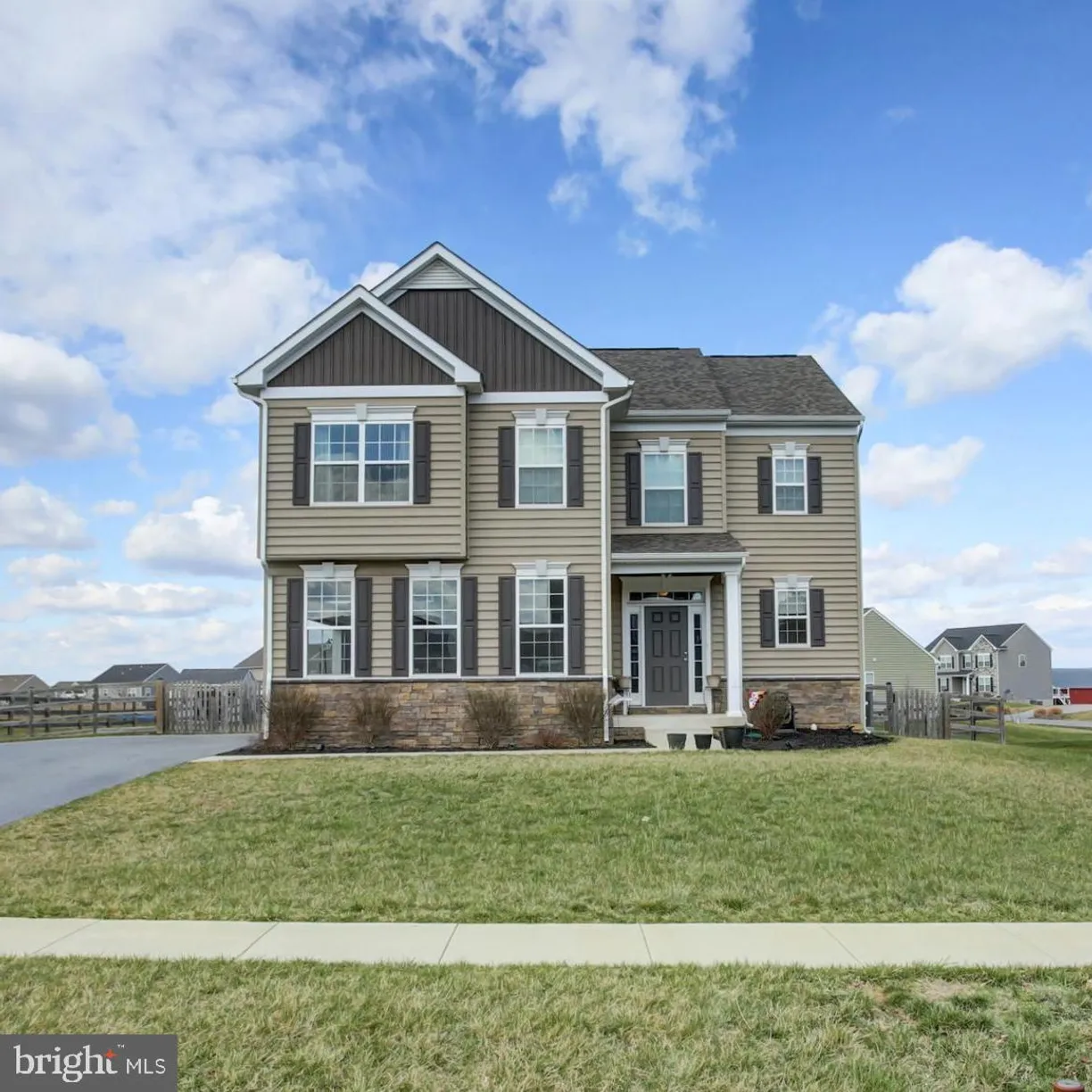 Washington Metro Area Real Estate | View 9822 Ripple Drive | 4 Beds, 2 Baths