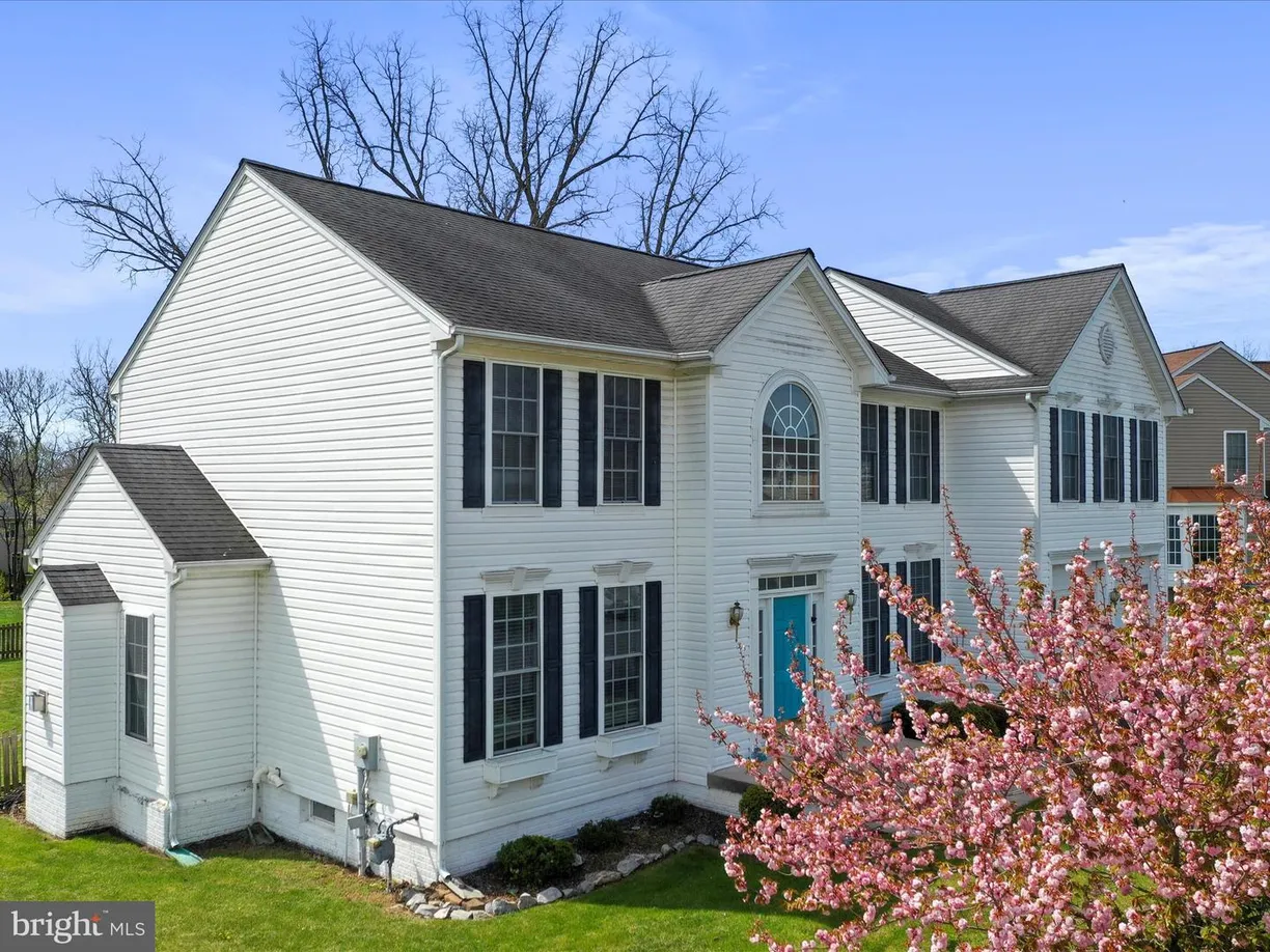 Washington Metro Area Real Estate | View 20622 Woodbridge Dr | Listing