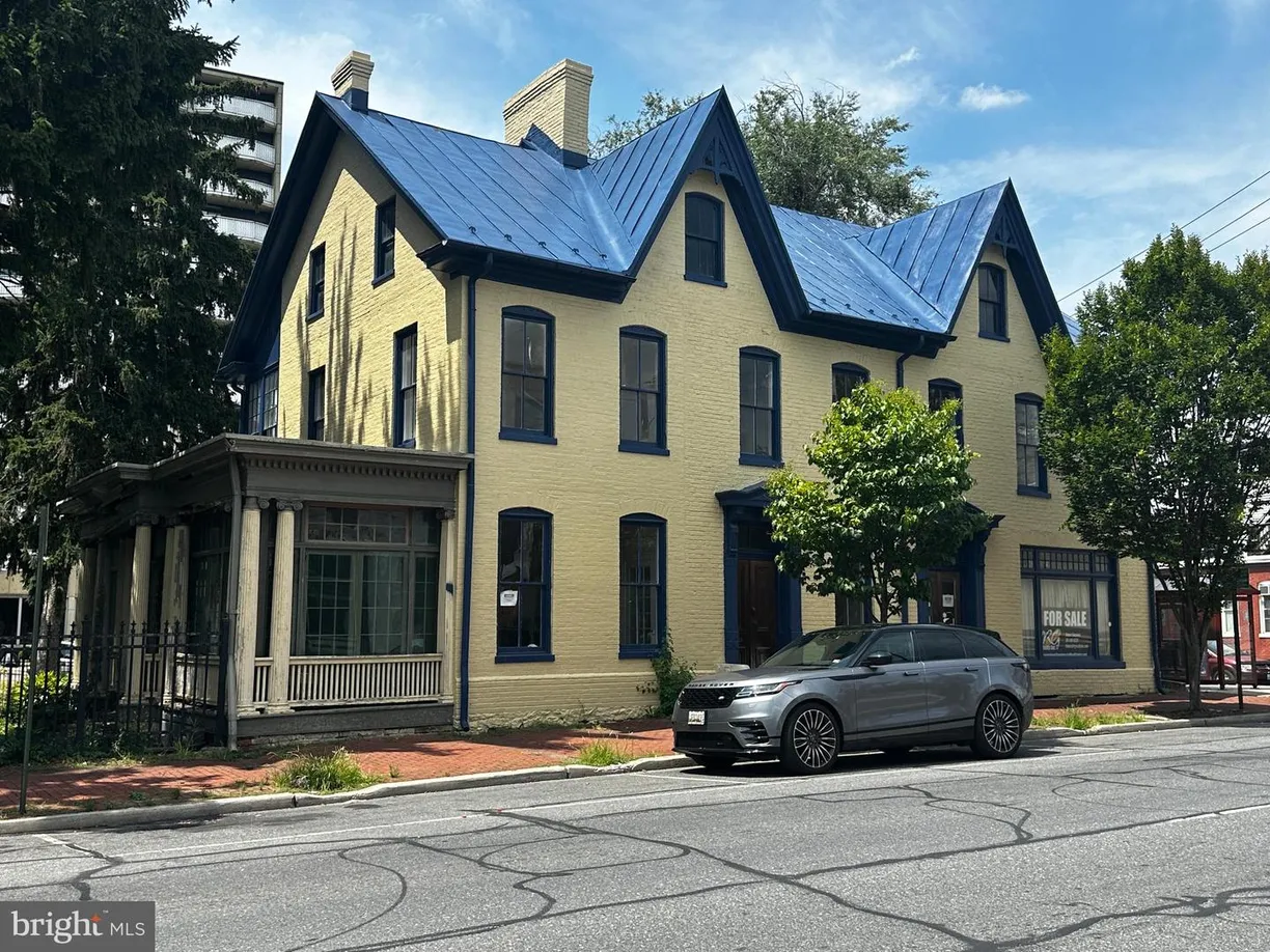 Washington Metro Area Real Estate | View 205-207 S Potomac St | 8 Beds, 3 Baths