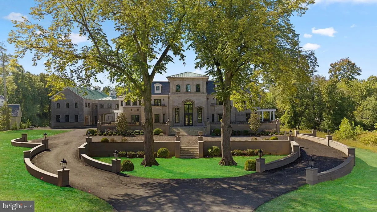 Central NJ/Bucks County, PA Real Estate | View 2801 Riverton Rd | 7 Beds, 8 Baths