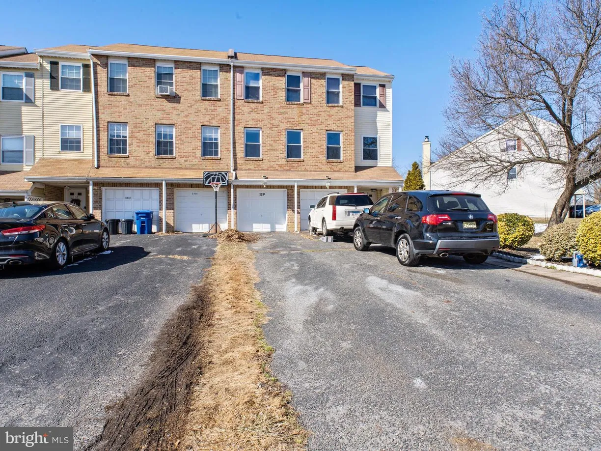Central NJ/Bucks County, PA Real Estate | View 229 -a Willow Turn | 2 Beds