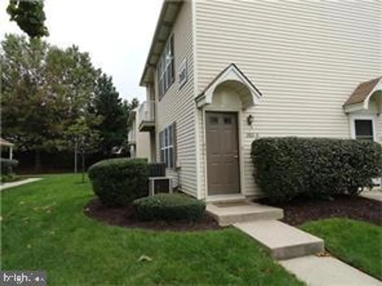 Central NJ/Bucks County, PA Real Estate | View 3102B 3102b-b Heatherstone Ct | 2 Beds