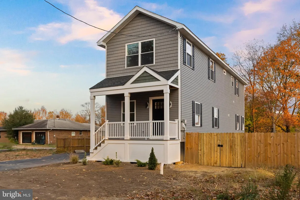 Central NJ/Bucks County, PA Real Estate | View 2082 Old York Rd | 3 Beds, 3 Baths