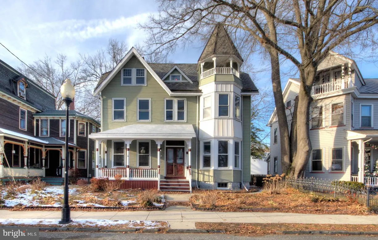 Central NJ/Bucks County, PA Real Estate | View 37 Union St | 6 Beds, 2 Baths