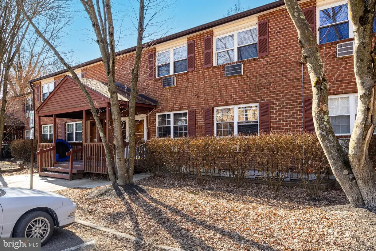 Central NJ/Bucks County, PA Real Estate | View 509 Garnet Dr | Listing