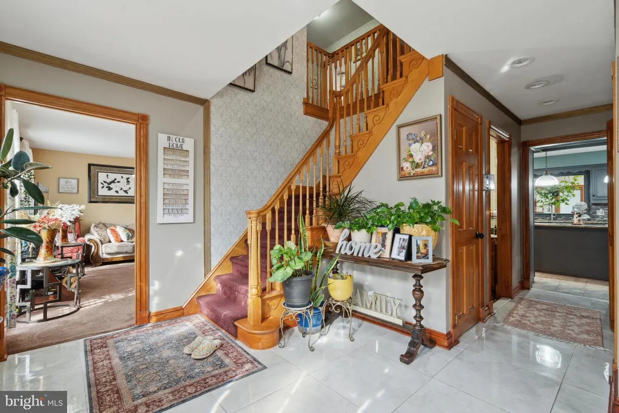 Central NJ/Bucks County, PA Real Estate | View 5 Church Street | Listing