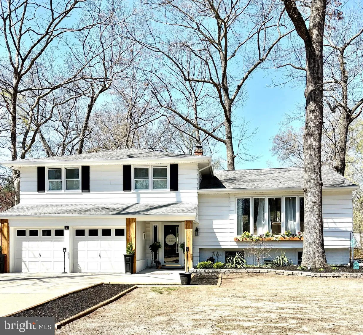 Central NJ/Bucks County, PA Real Estate | View 4 White Birch Trl | Listing