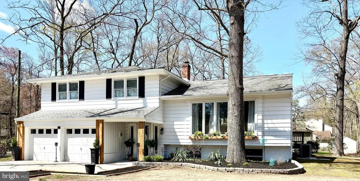 Central NJ/Bucks County, PA Real Estate | View 4 White Birch Trl | Listing