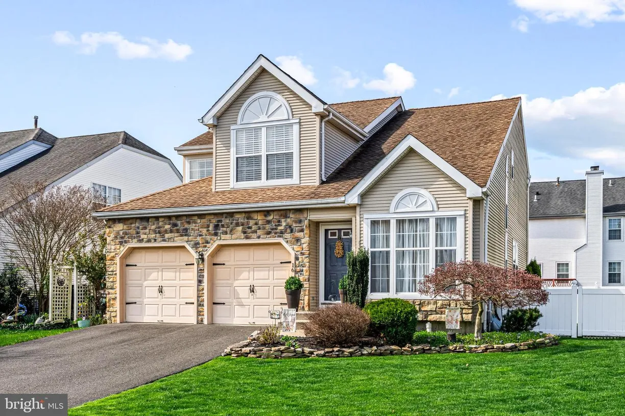 Central NJ/Bucks County, PA Real Estate | View 16 Dryden Dr | Listing