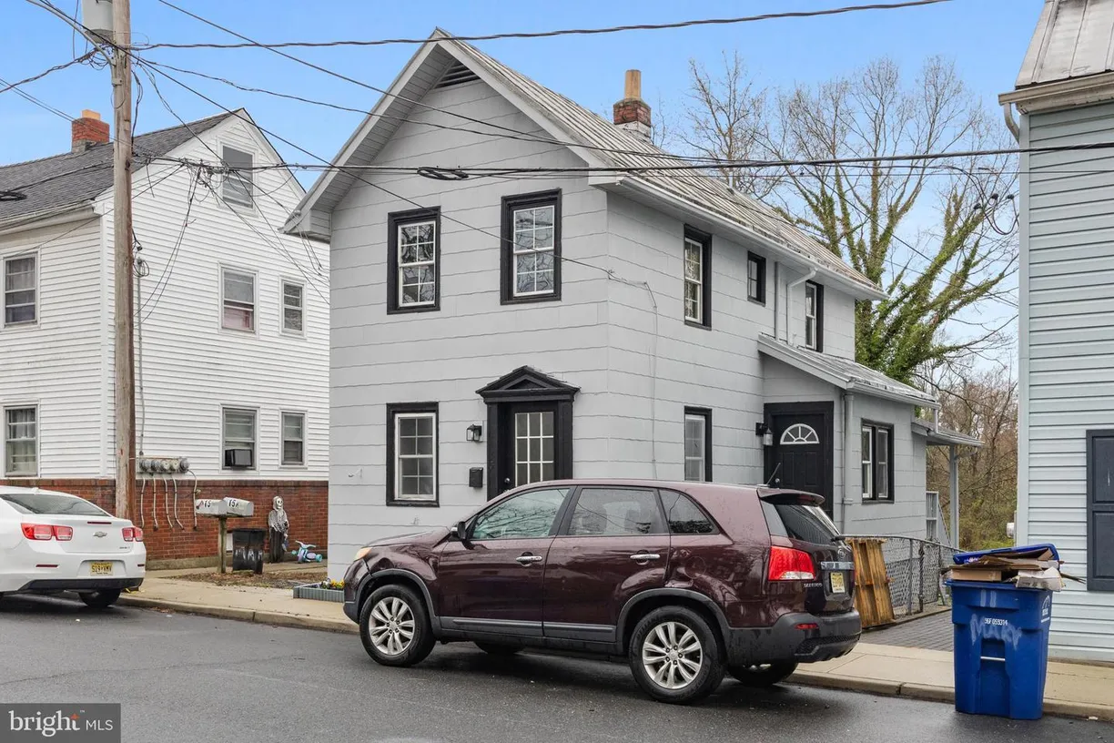 Central NJ/Bucks County, PA Real Estate | View 13 Mary St | 3 Beds, 1 Bath