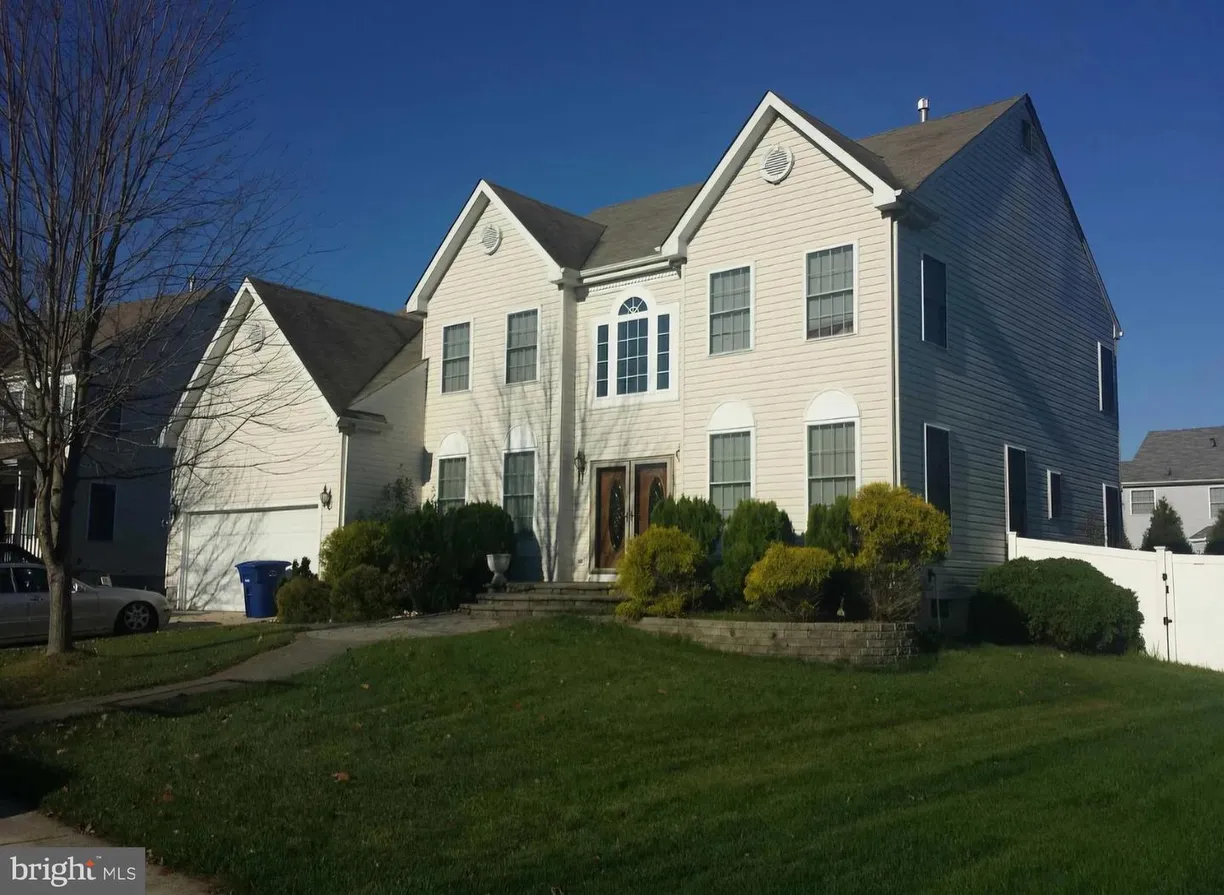 Central NJ/Bucks County, PA Real Estate | View 39 Tynemouth Dr | 4 Beds, 2 Baths