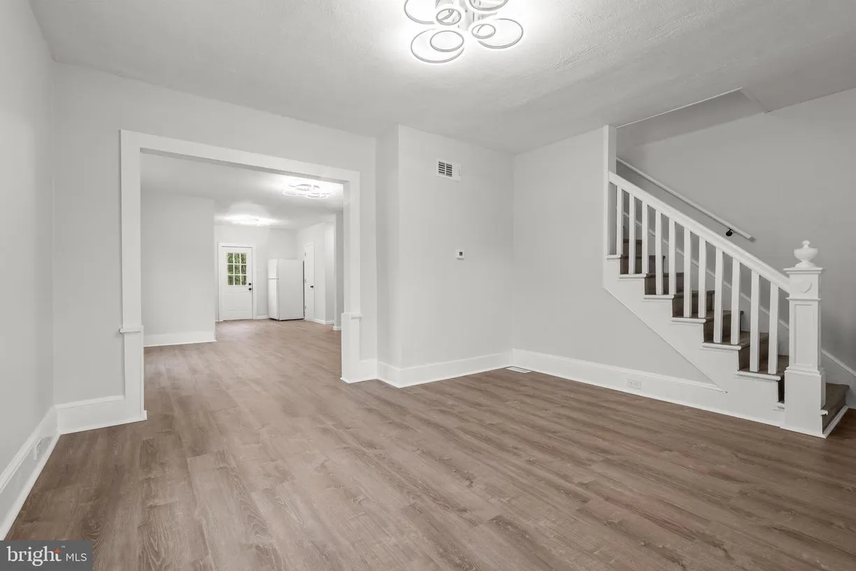 Central NJ/Bucks County, PA Real Estate | View 436 W 2nd St | Listing