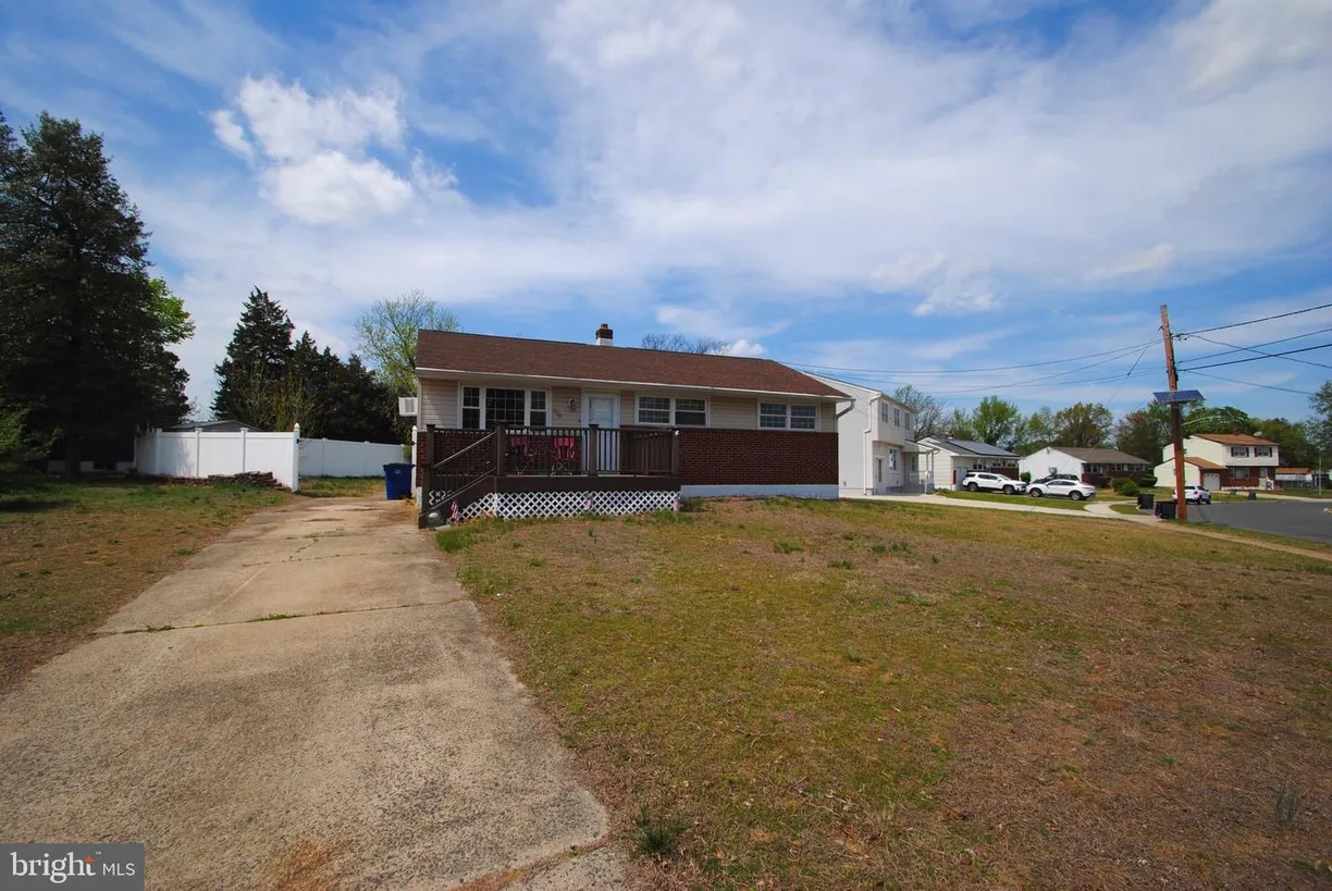 Central NJ/Bucks County, PA Real Estate | View 205 S Garden Blvd | 3 Beds, 1 Bath