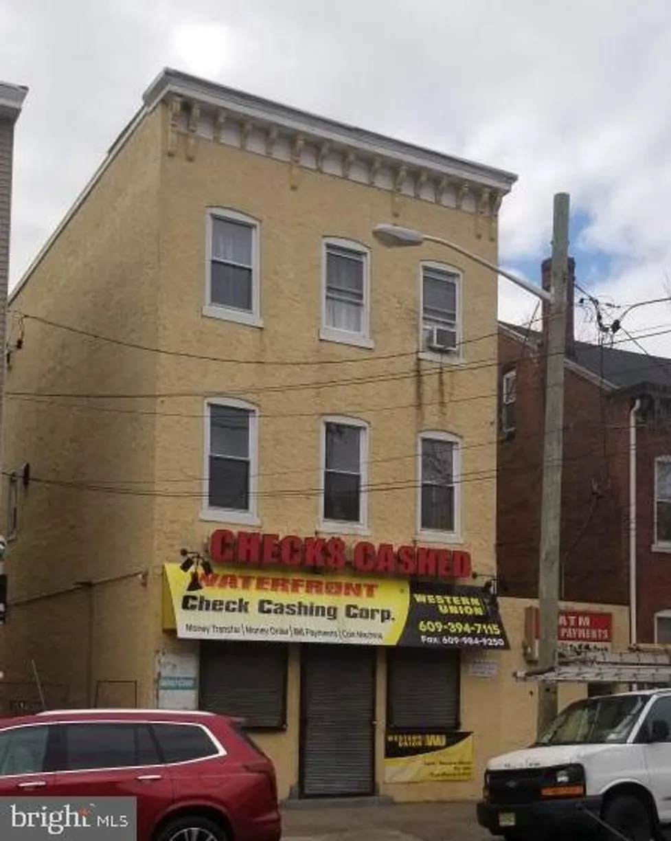 Central NJ/Bucks County, PA Real Estate | View 1081 S Clinton Ave | 4 Beds
