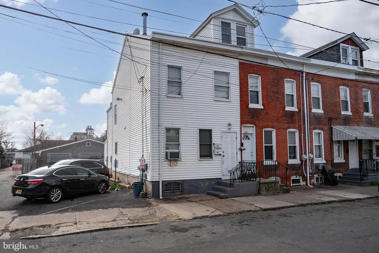 Central NJ/Bucks County, PA Real Estate | View 127 Kent St | Listing