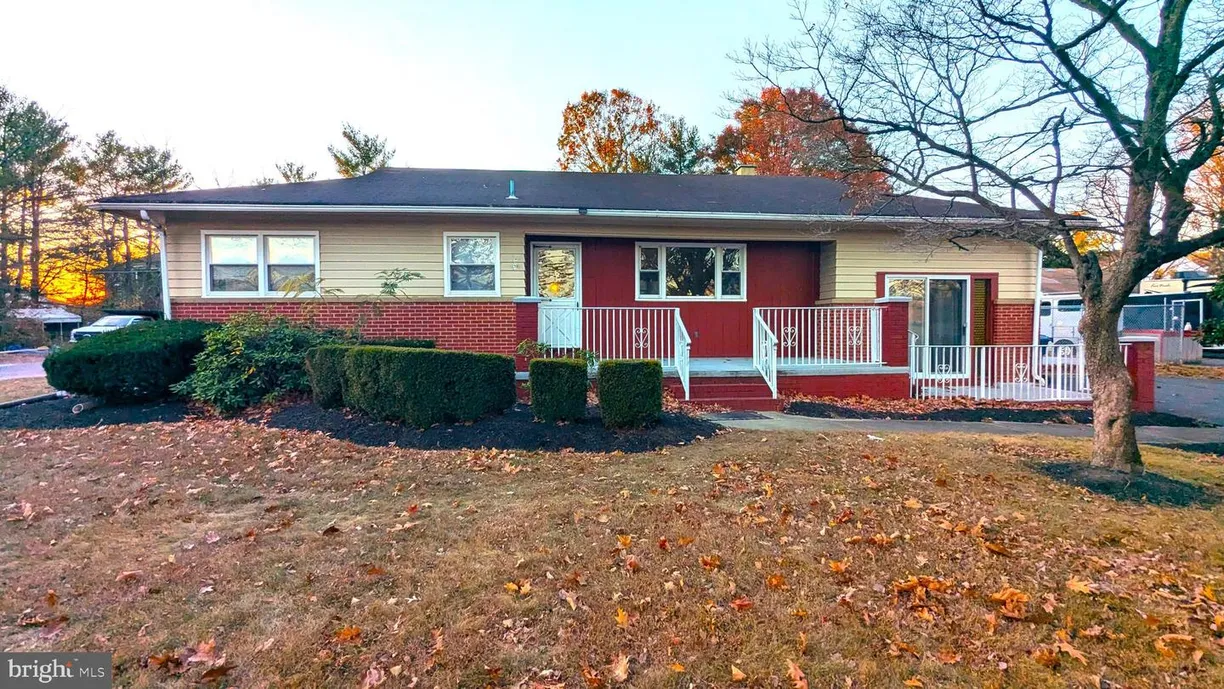 Central NJ/Bucks County, PA Real Estate | View 4032 Quakerbridge Rd | 3 Beds