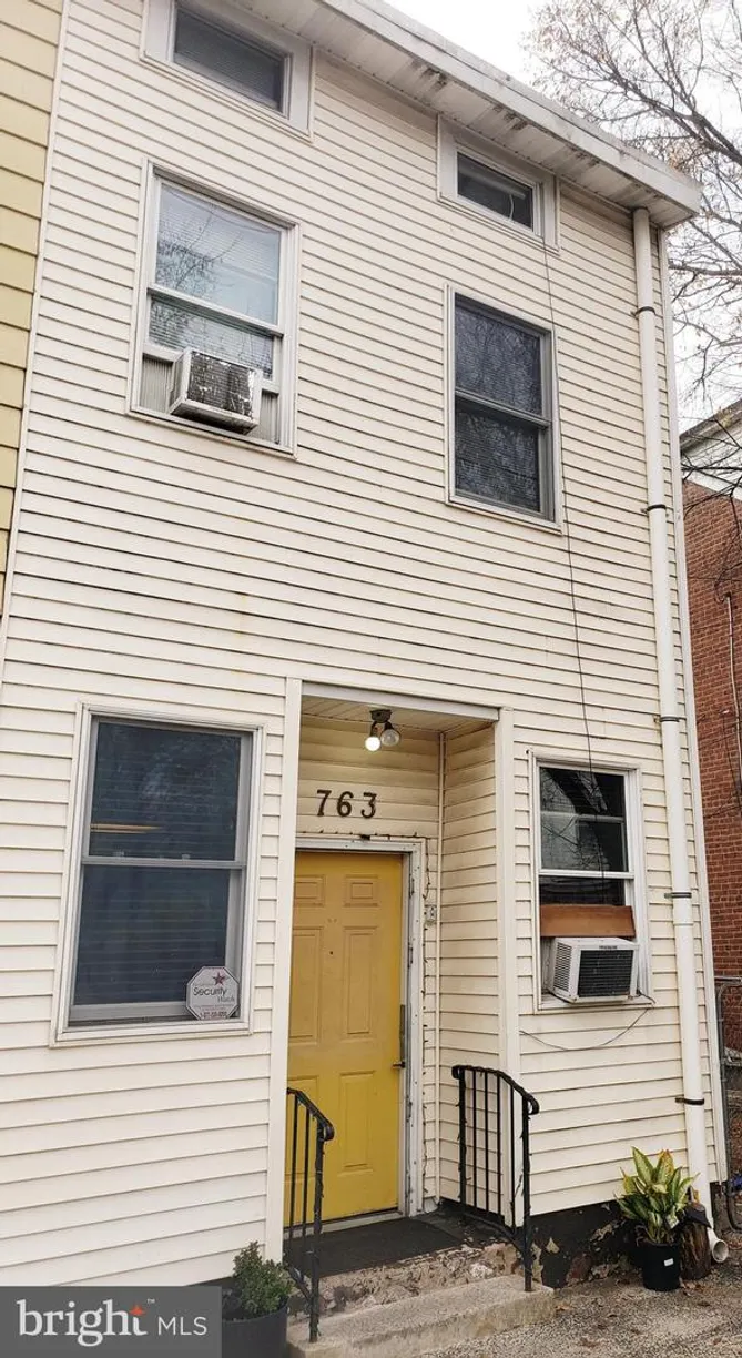 Central NJ/Bucks County, PA Real Estate | View 763 2nd St | Listing