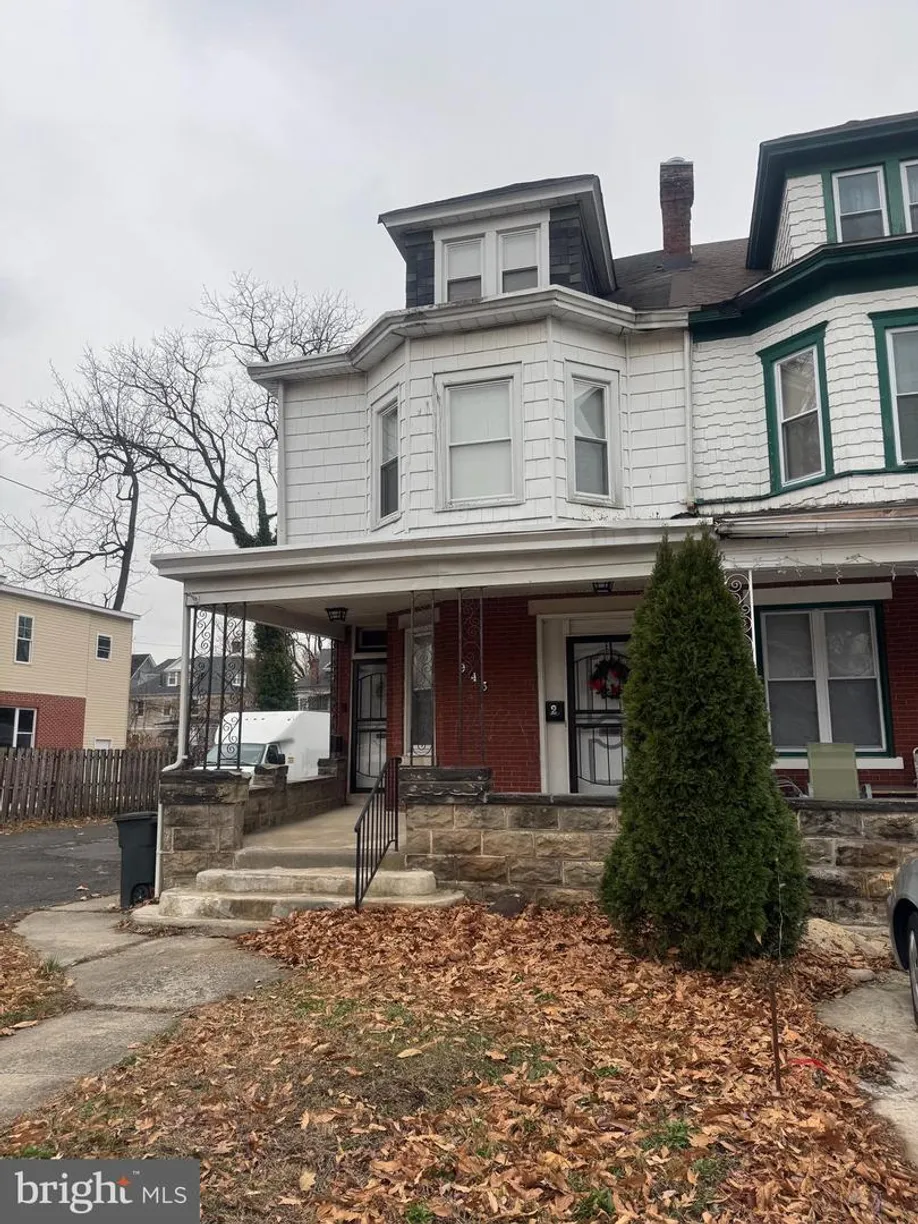 Central NJ/Bucks County, PA Real Estate | View 943 Carteret Ave | 1 Bed