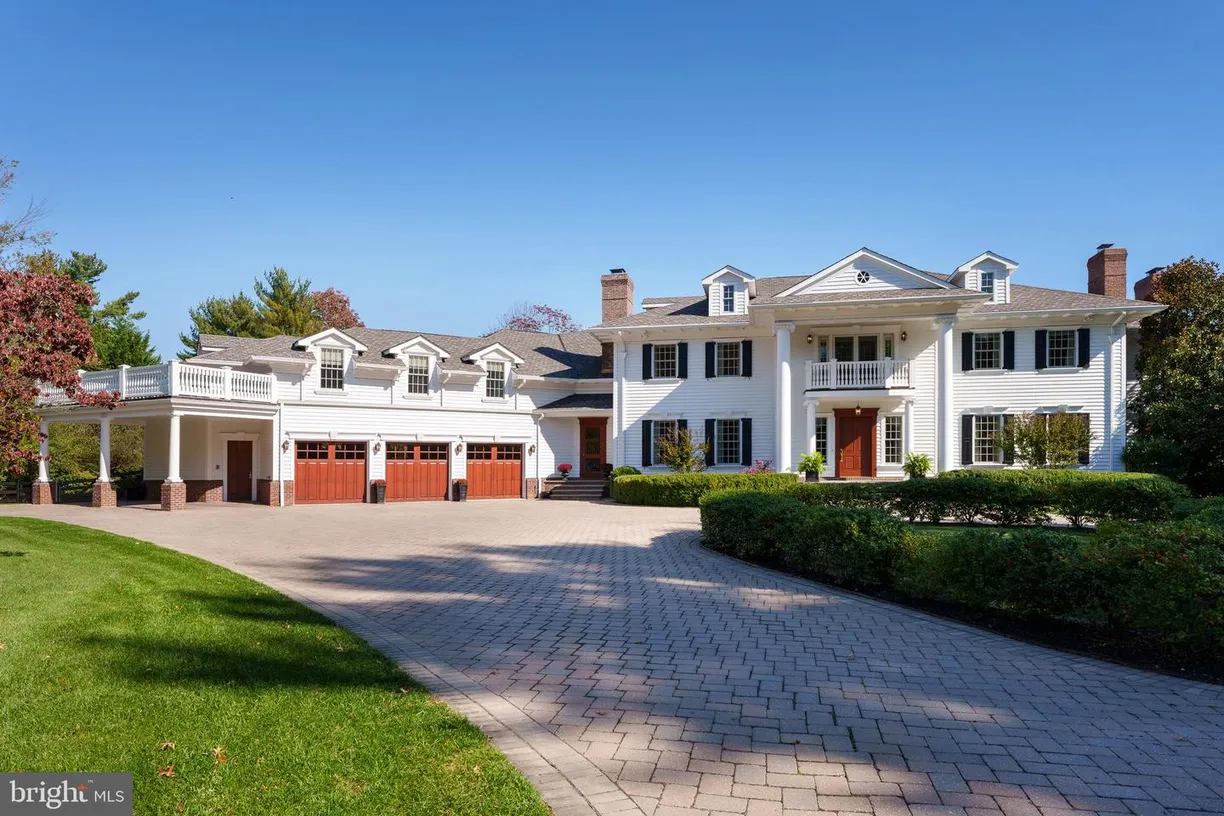 Central NJ/Bucks County, PA Real Estate | View 272 Carter Rd | 5 Beds, 6 Baths
