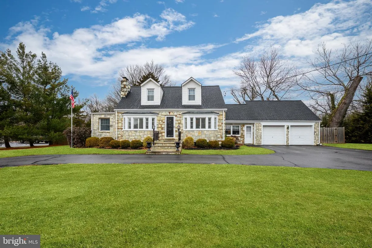 Central NJ/Bucks County, PA Real Estate | View 2371 Pennington Rd | Listing