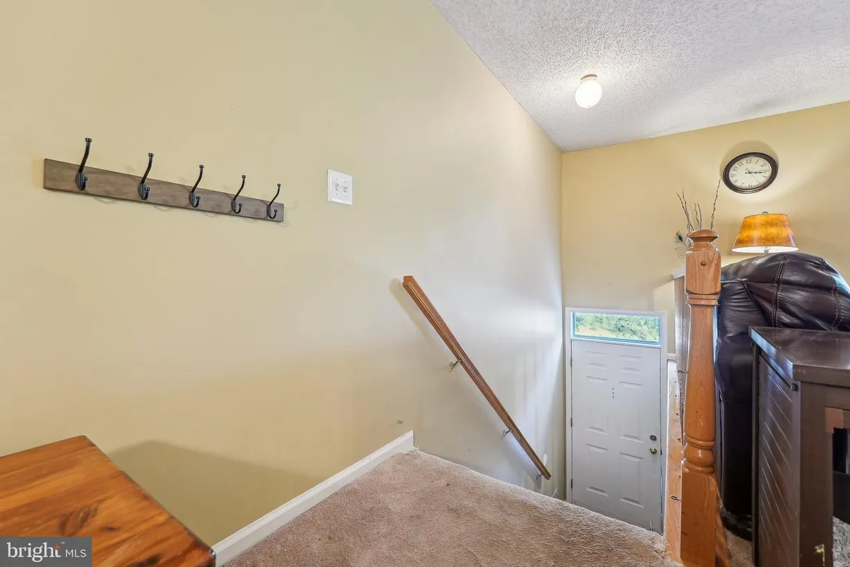 Central NJ/Bucks County, PA Real Estate | View 209 Castleton Ct | Listing