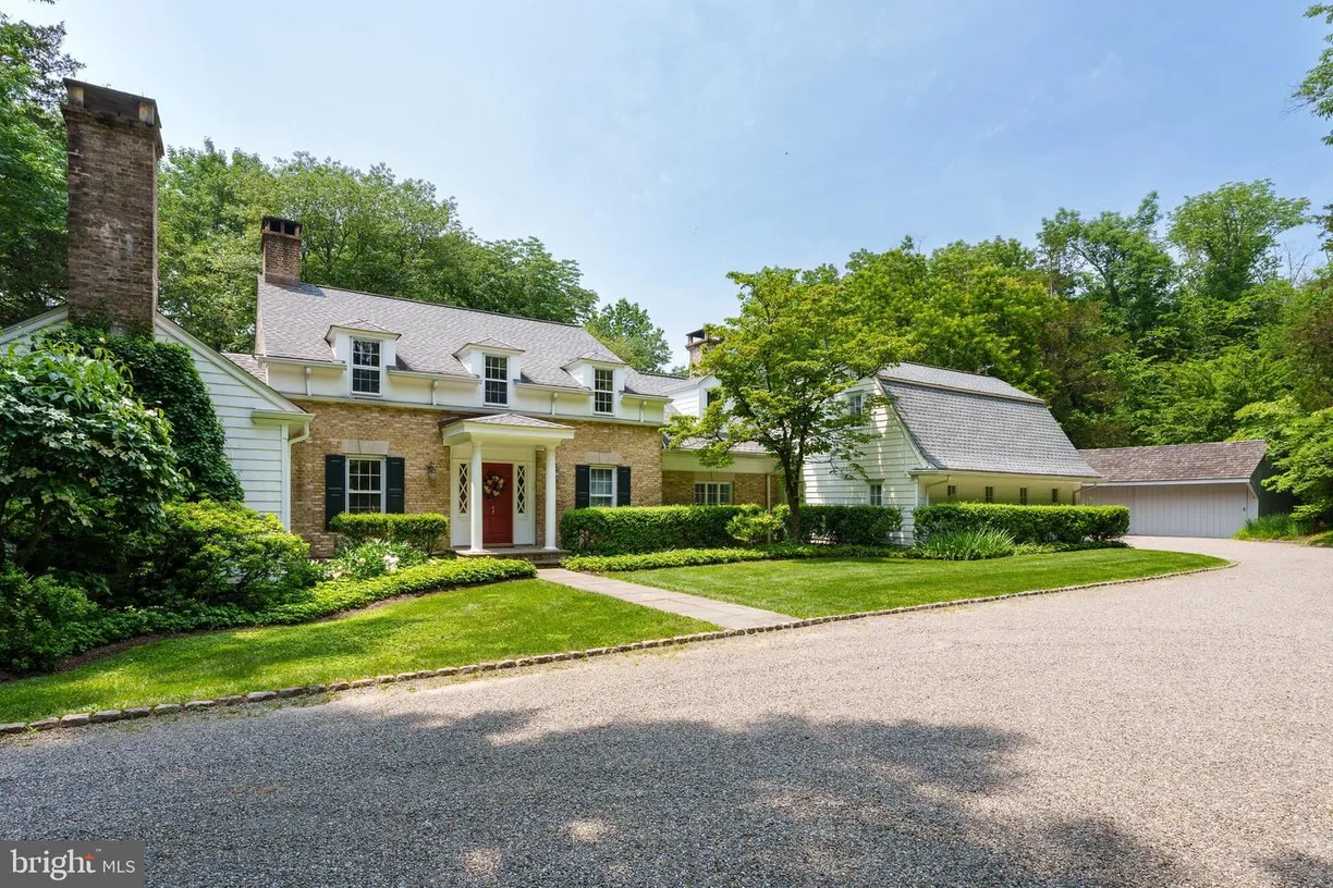 Central NJ/Bucks County, PA Real Estate | View 81 Pheasant Hill Rd | 5 Beds, 4 Baths