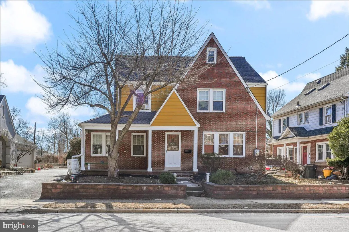 Central NJ/Bucks County, PA Real Estate | View 409 Sanhican Dr | 3 Beds, 2 Baths