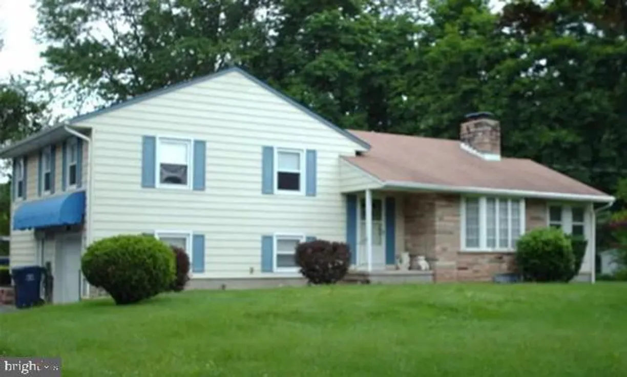 Central NJ/Bucks County, PA Real Estate | View 94 Franklin Corner Rd | 3 Beds, 2 Baths