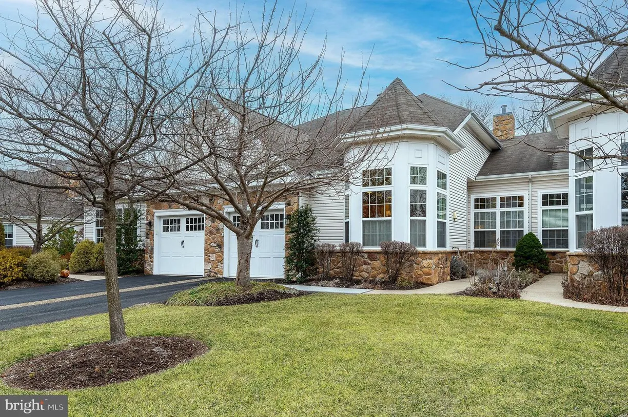 Central NJ/Bucks County, PA Real Estate | View 162 Copperfield Dr | 2 Beds, 2 Baths