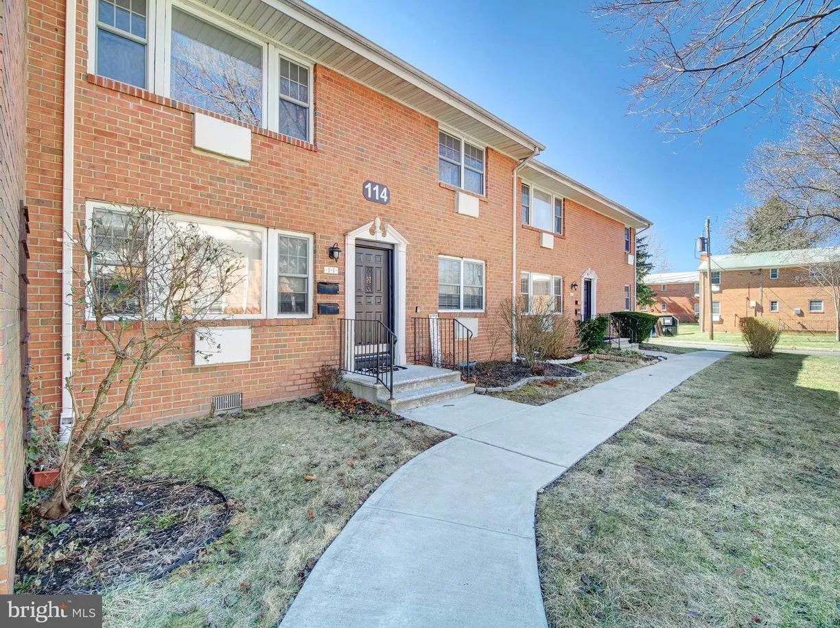 Central NJ/Bucks County, PA Real Estate | View 114J THE ORCHARD | Listing