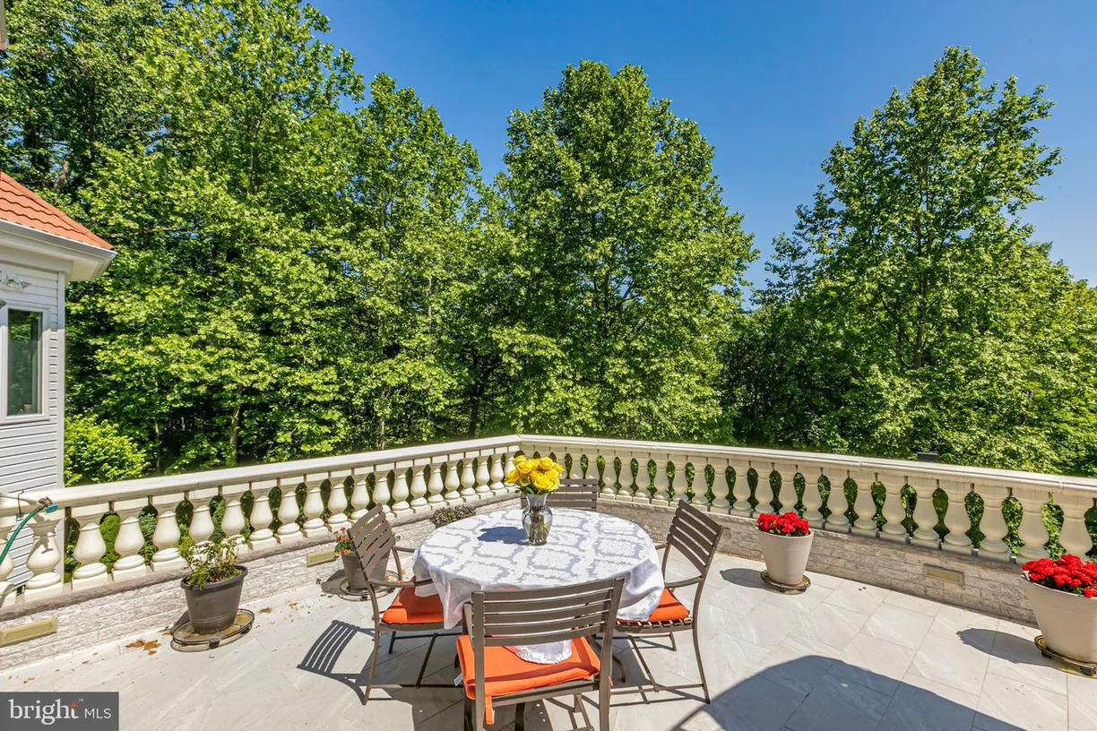 Central NJ/Bucks County, PA Real Estate | View 429 Wendover Dr | Listing