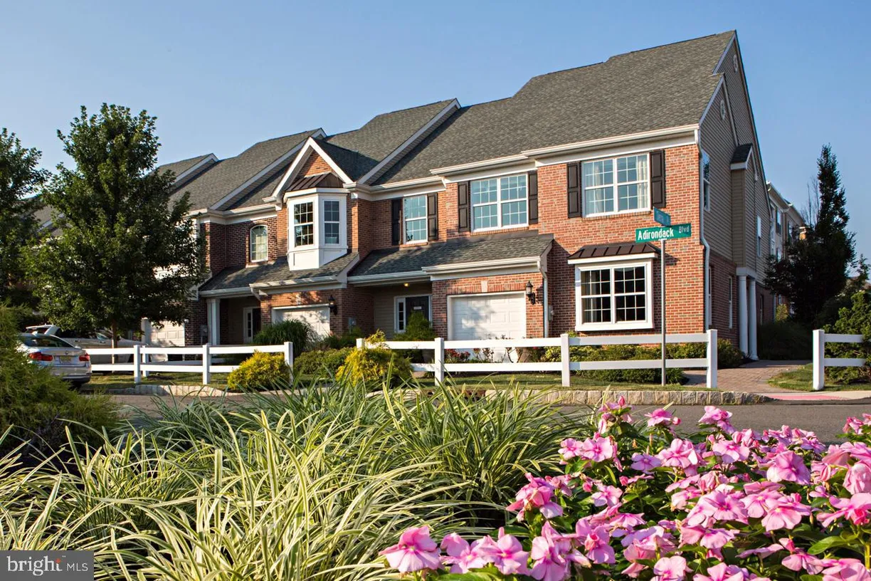 Central NJ/Bucks County, PA Real Estate | View 17 Tacoma Ln | 2 Beds