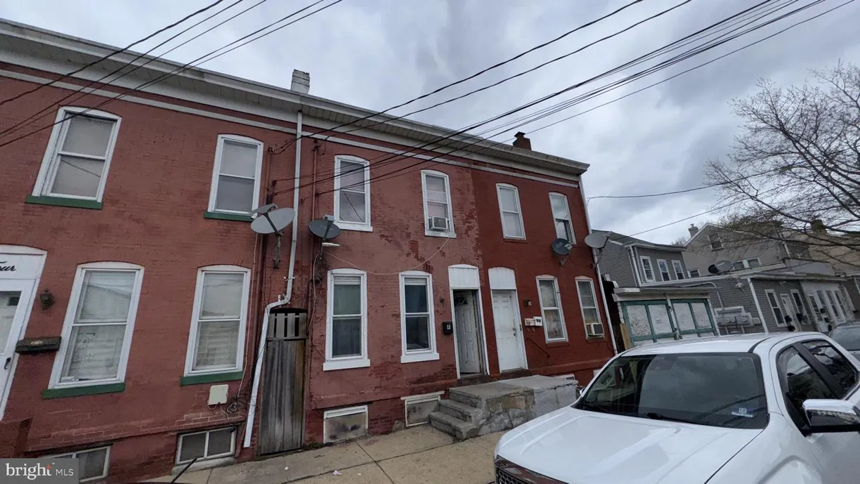 Central NJ/Bucks County, PA Real Estate | View 6 Hewitt St | Listing