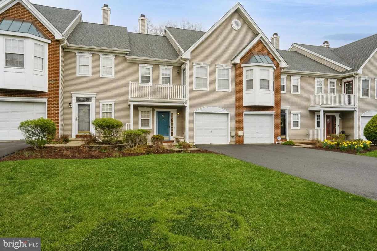 Central NJ/Bucks County, PA Real Estate | View 210 Kentshire Ct | 2 Beds