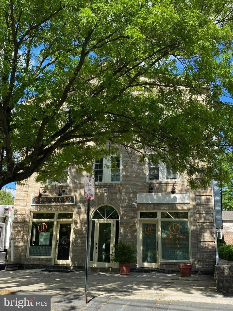 Central NJ/Bucks County, PA Real Estate | View 205 Witherspoon St, 1 | 2 Beds