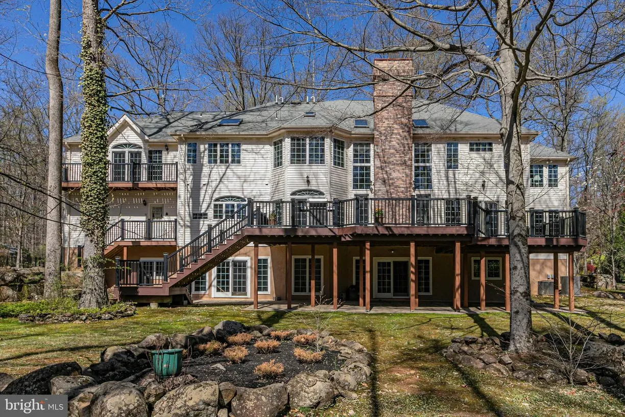 Central NJ/Bucks County, PA Real Estate | View 83 Pettit Pl | Listing