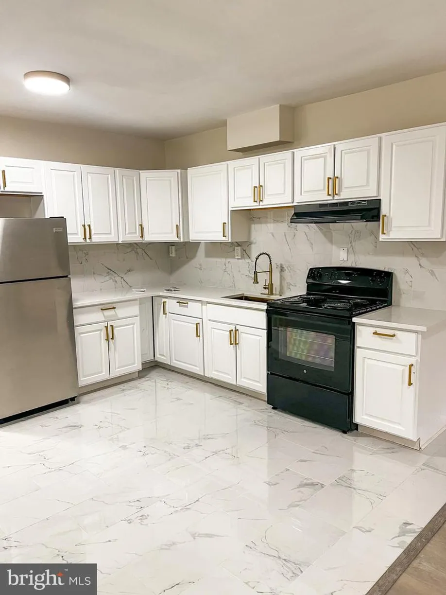 Central NJ/Bucks County, PA Real Estate | View 36 N Overbrook Ave | 2 Beds