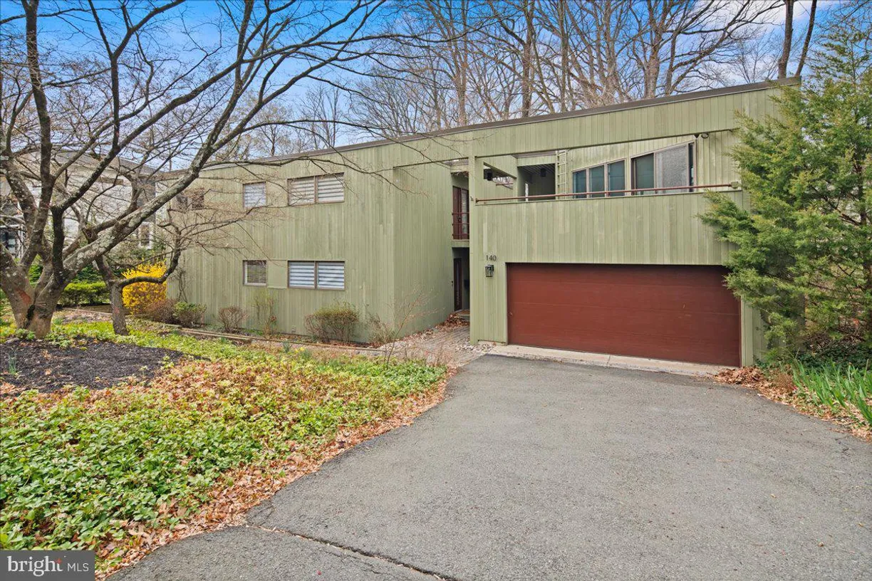 Central NJ/Bucks County, PA Real Estate | View 140 Laurel Rd | Listing