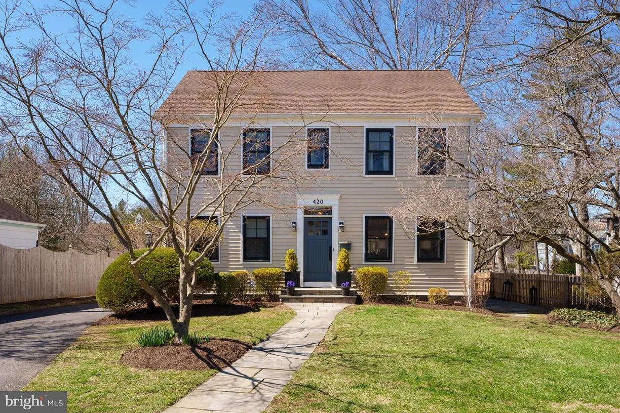 Central NJ/Bucks County, PA Real Estate | View 420 Burd St | 4 Beds, 3 Baths