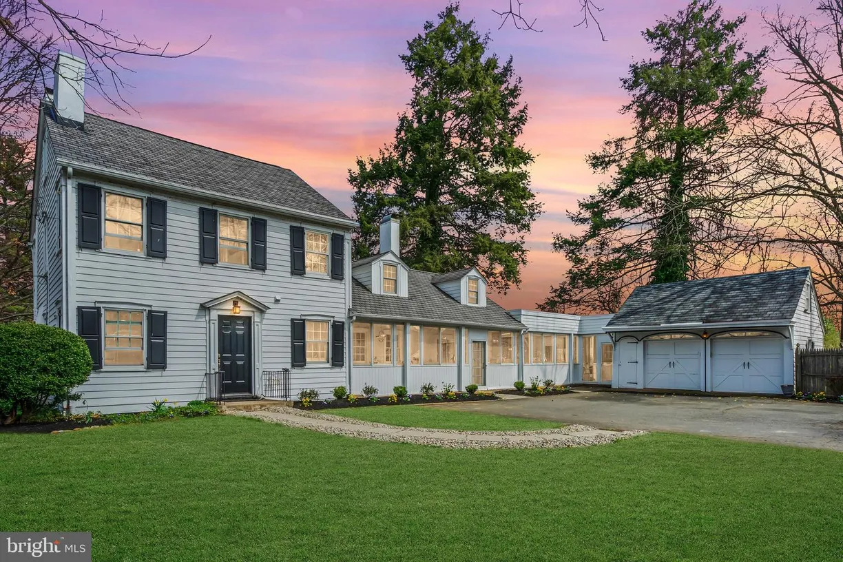 Central NJ/Bucks County, PA Real Estate | View 47 Lower Harrison St | 3 Beds, 3 Baths