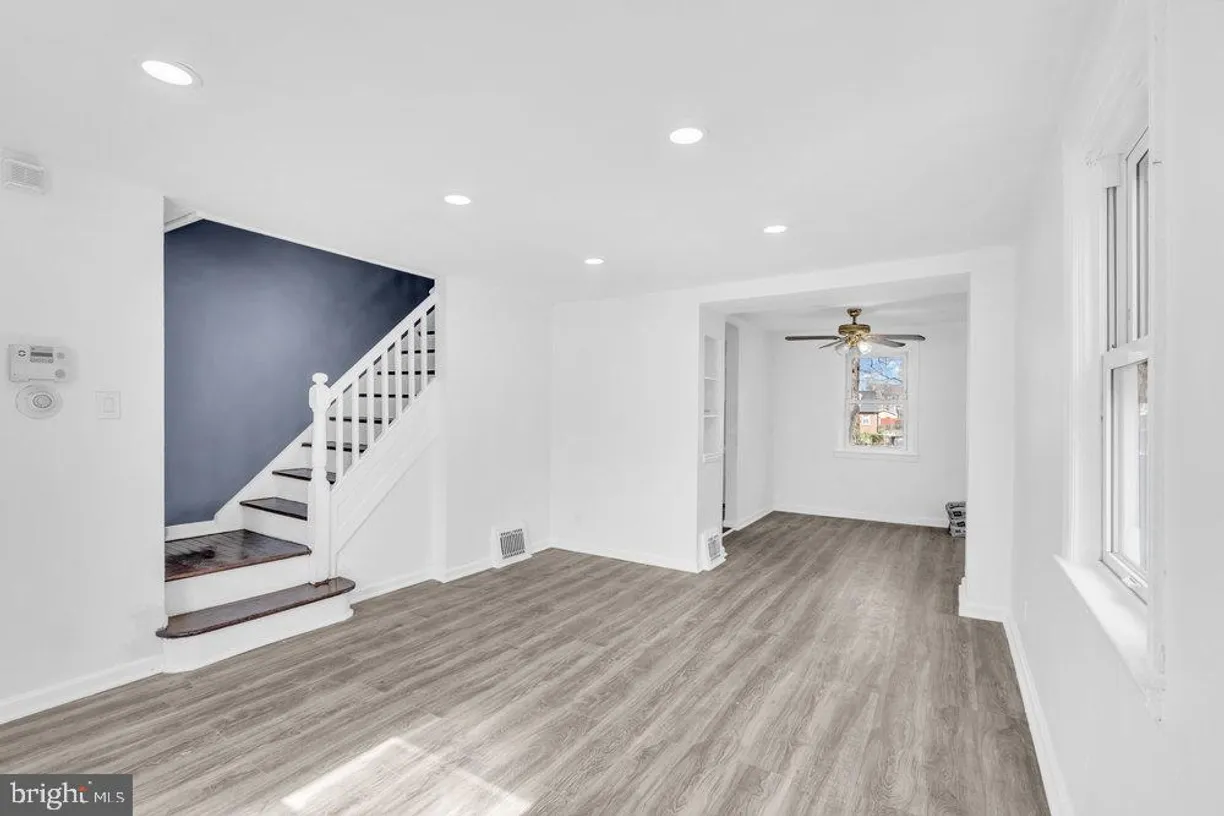 Central NJ/Bucks County, PA Real Estate | View 350 Oakland St | Listing