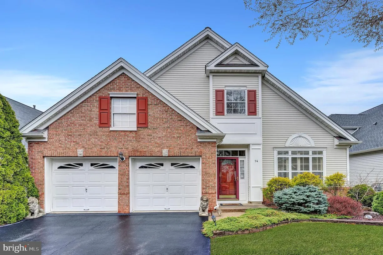 Central NJ/Bucks County, PA Real Estate | View 14 Globeflower La | 2 Beds, 2 Baths