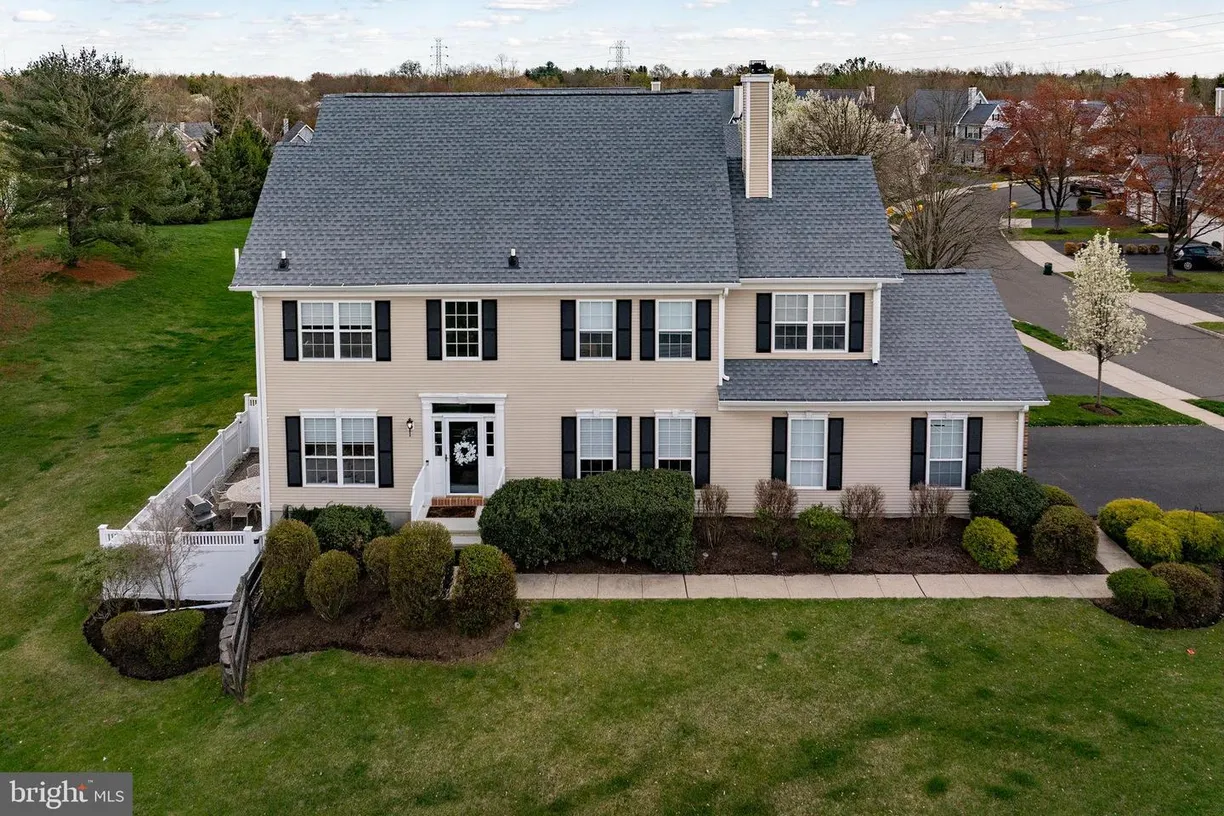Central NJ/Bucks County, PA Real Estate | View 243 Colt St | 3 Beds, 2 Baths