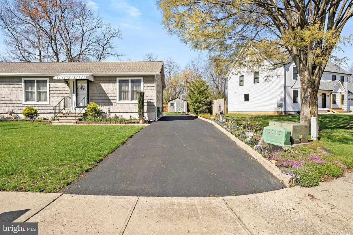 Central NJ/Bucks County, PA Real Estate | View 1 Zelley Ave | Listing