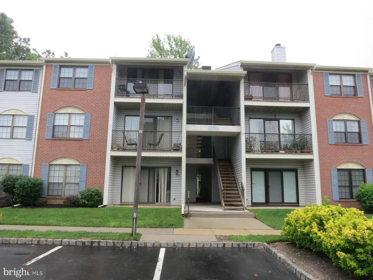 Central NJ/Bucks County, PA Real Estate | View 7 Joyner Cts | 2 Beds