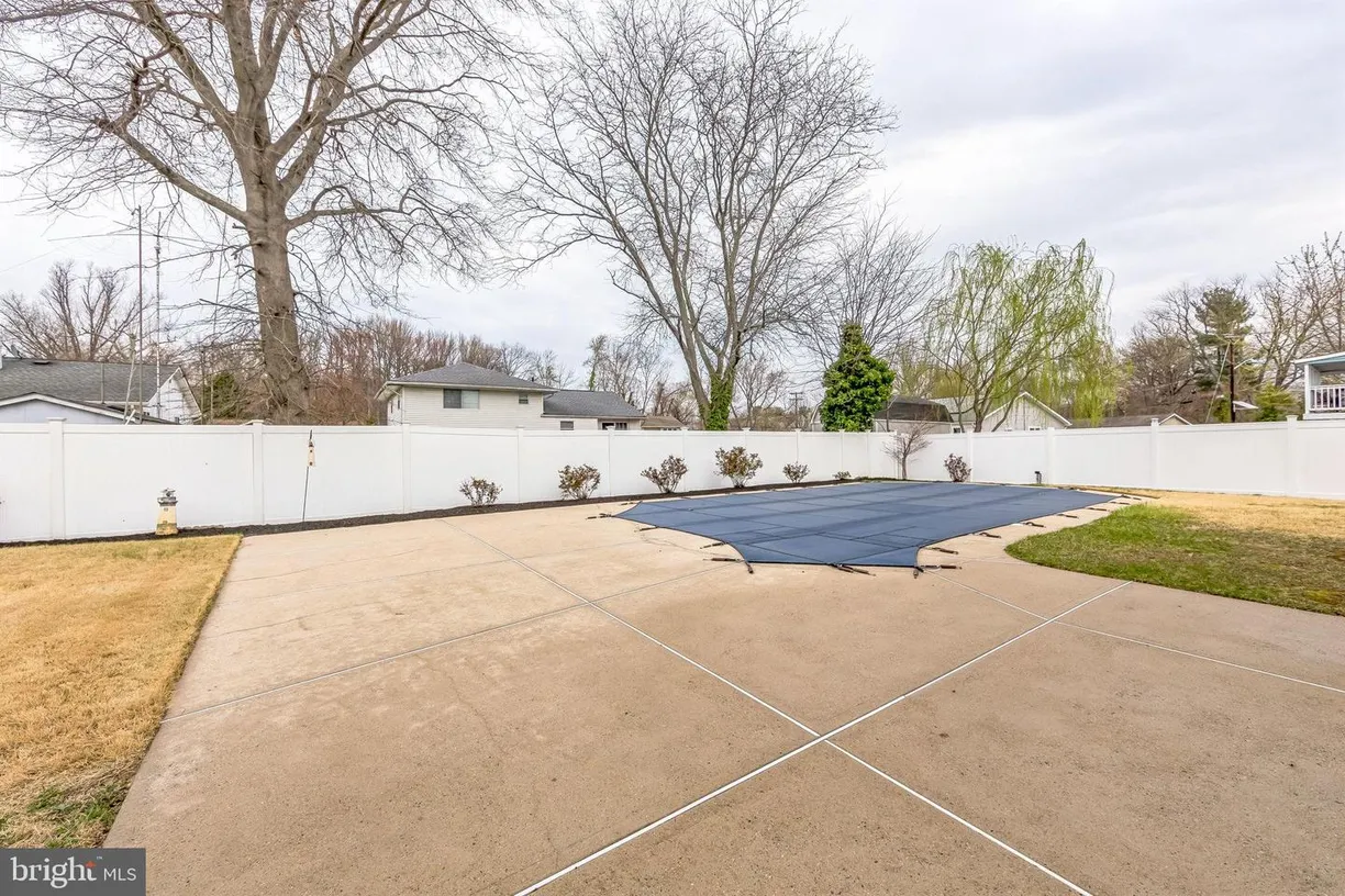 Central NJ/Bucks County, PA Real Estate | View 864 Estates Blvd | Listing