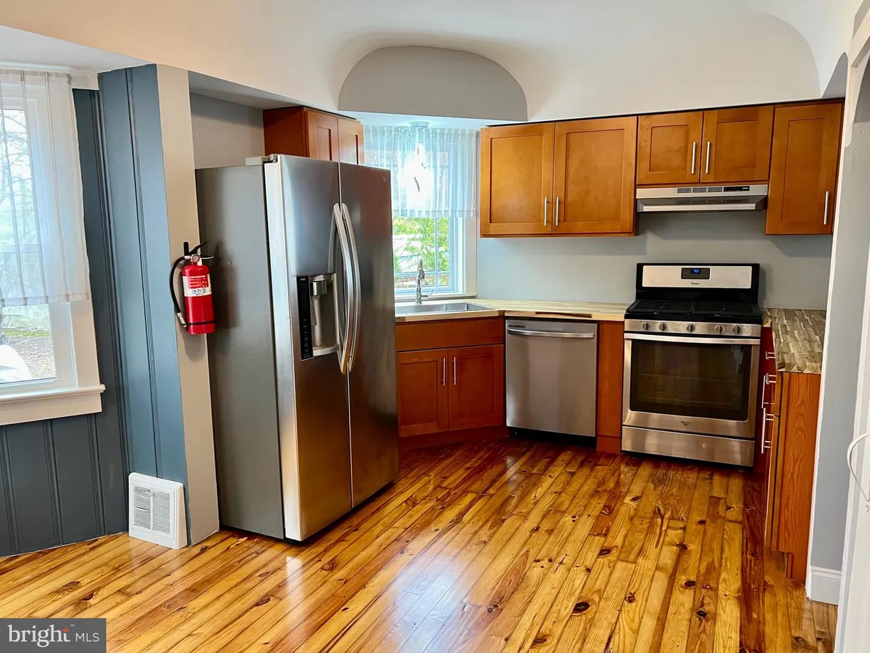 Central NJ/Bucks County, PA Real Estate | View 200 Buttonwood Dr | Listing
