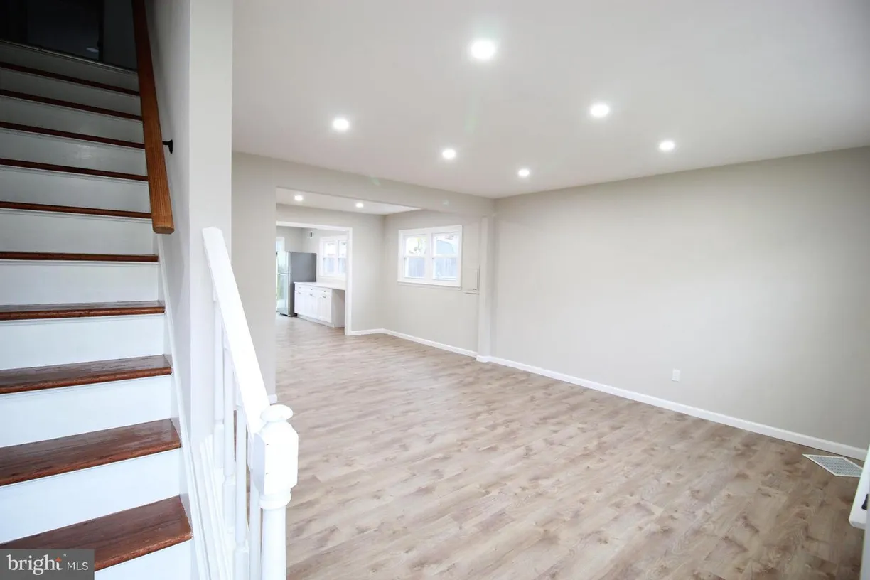 Central NJ/Bucks County, PA Real Estate | View 959 Terrace Blvd | Listing