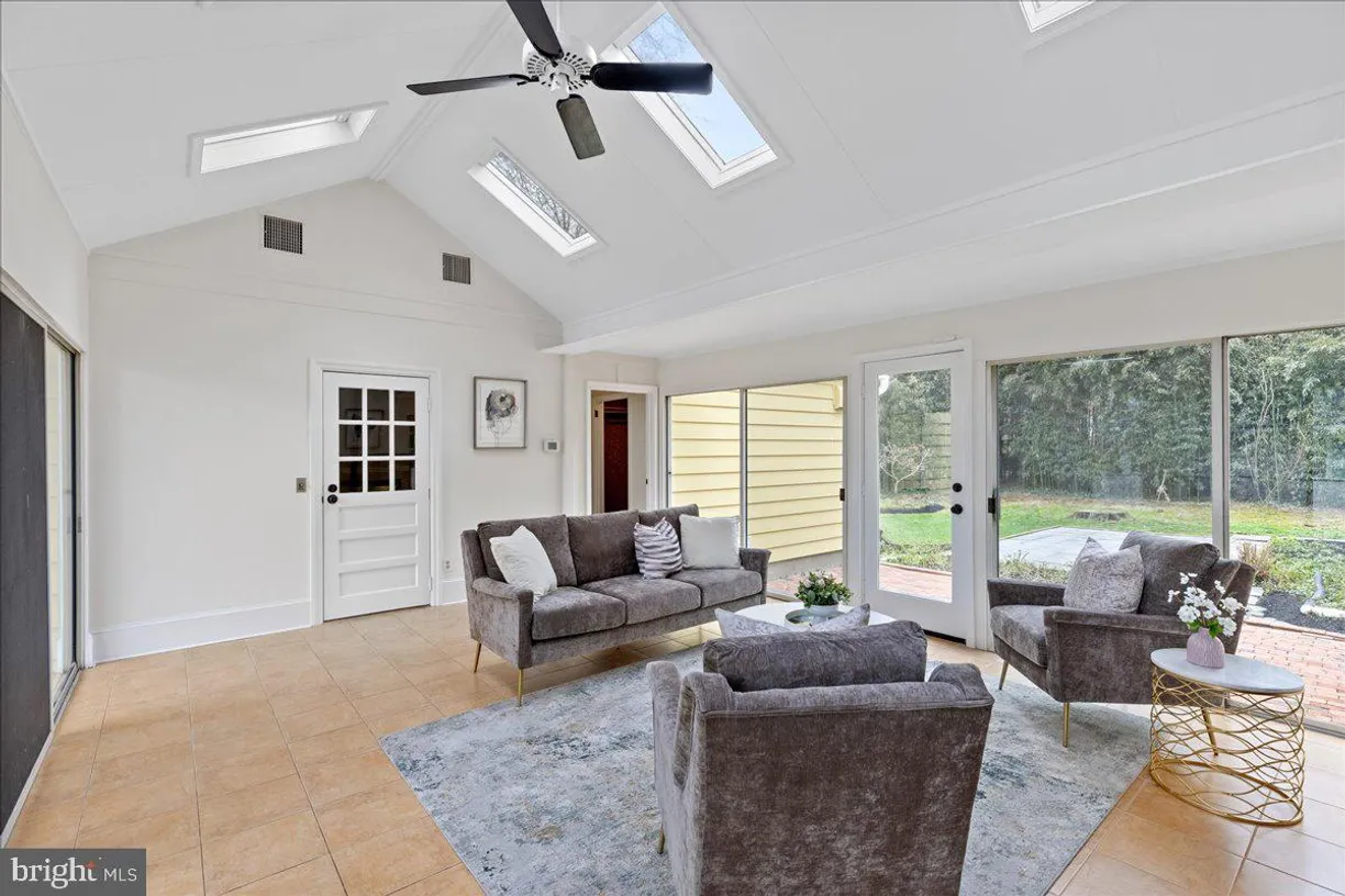 Central NJ/Bucks County, PA Real Estate | View 237 Elm Rd | Listing